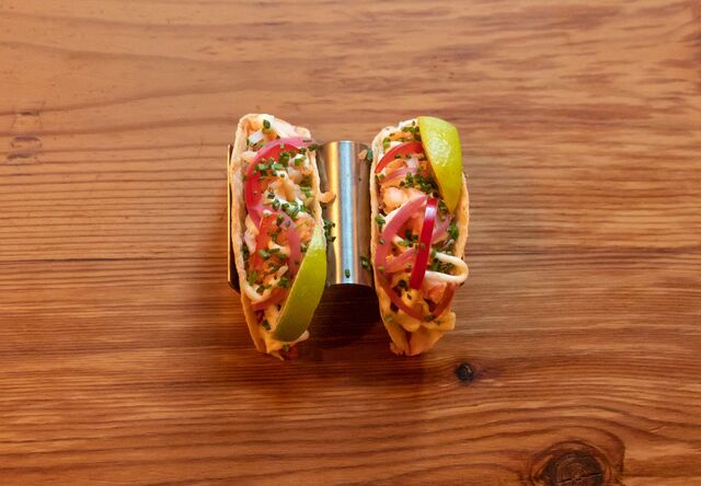 JÁ EXPERIMENTOU OS NOSSOS TACOS DE CAMARÃO?
